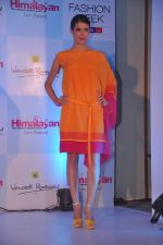 Sucheta Sharma at the launch of Lakme Timeless collection  in Taj Land_s End on 24th July 2012 (82).JPG